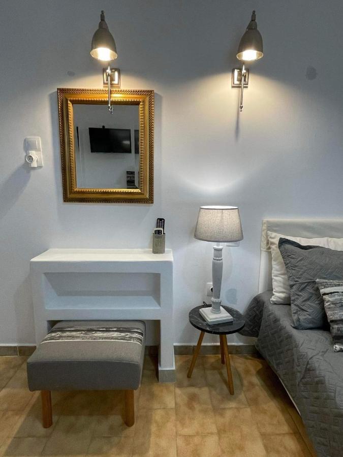Milos Inn Adamantas  Exteriör bild