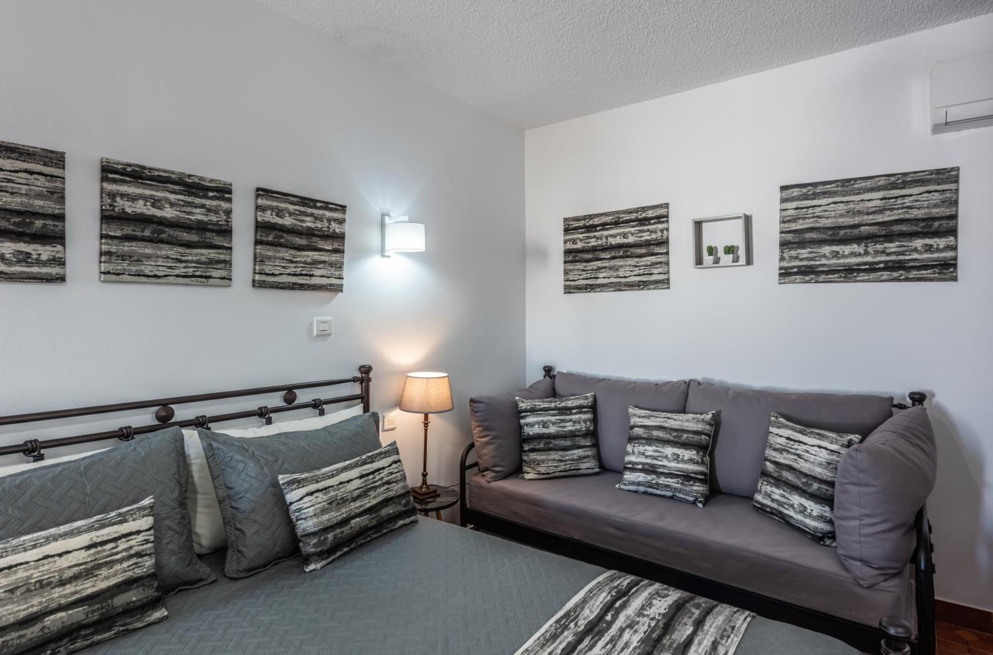 Milos Inn Adamantas  Exteriör bild